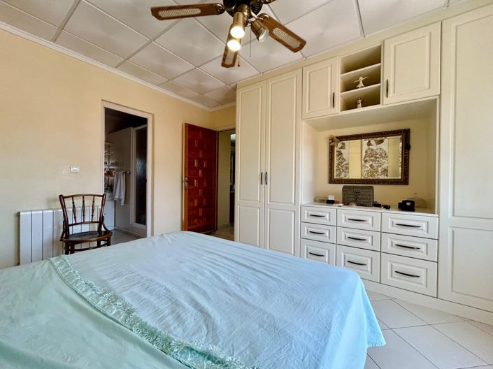 Image No.37-3 Bed Villa for sale