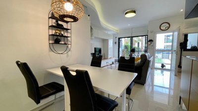 o1ivqctgb0vii14jm1d4s8iglh2e