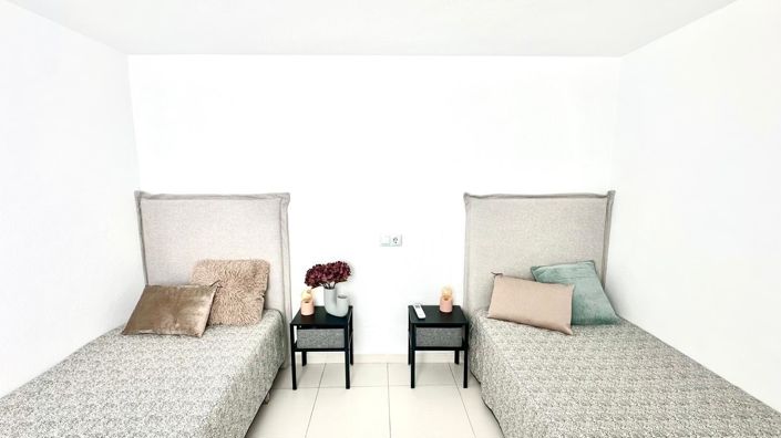 Image No.23-2 Bed Apartment for sale