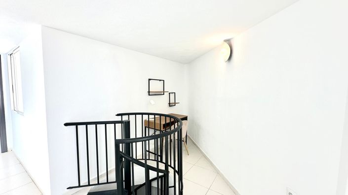 Image No.31-2 Bed Apartment for sale