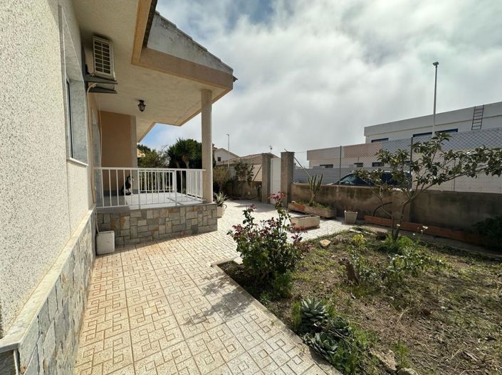 Image No.30-3 Bed Villa for sale