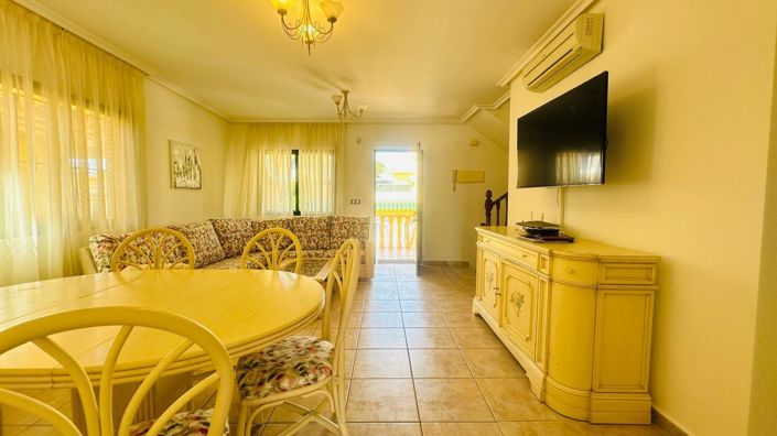 Image No.8-Villa de 3 chambres à vendre à Orihuela Costa