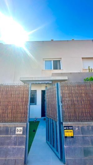 Image No.3-Maison de ville de 2 chambres à vendre à Torrevieja