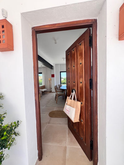 Image No.3-3 Bed Villa for sale