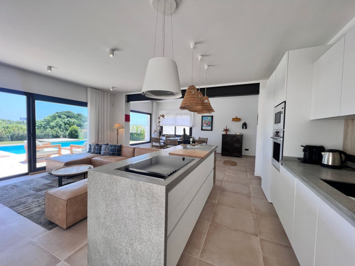 Image No.8-3 Bed Villa for sale