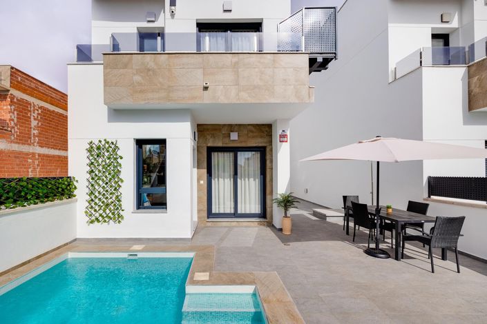 Image No.2-Villa de 3 chambres à vendre à Torrevieja