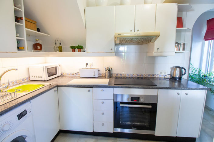 Image No.10-1 Bed Townhouse for sale