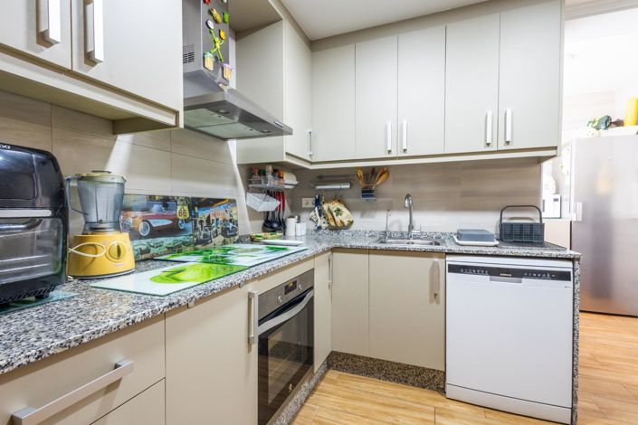 Image No.1-3 Bed Apartment for sale