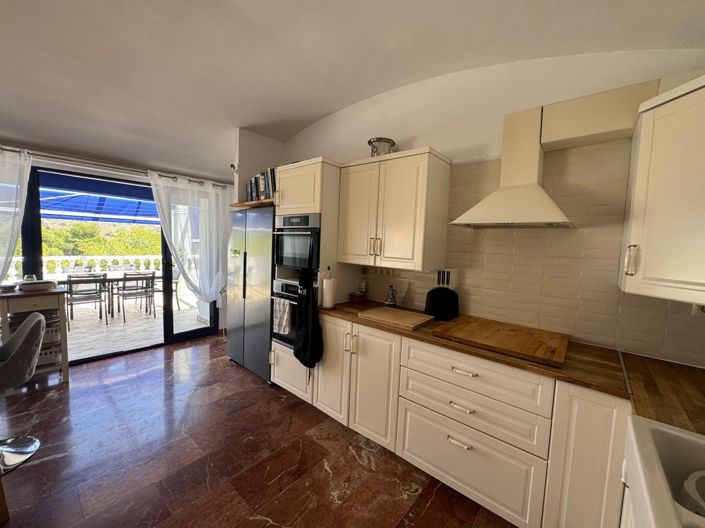 Image No.13-3 Bed Apartment for sale