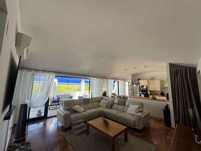 Image No.19-3 Bed House for sale
