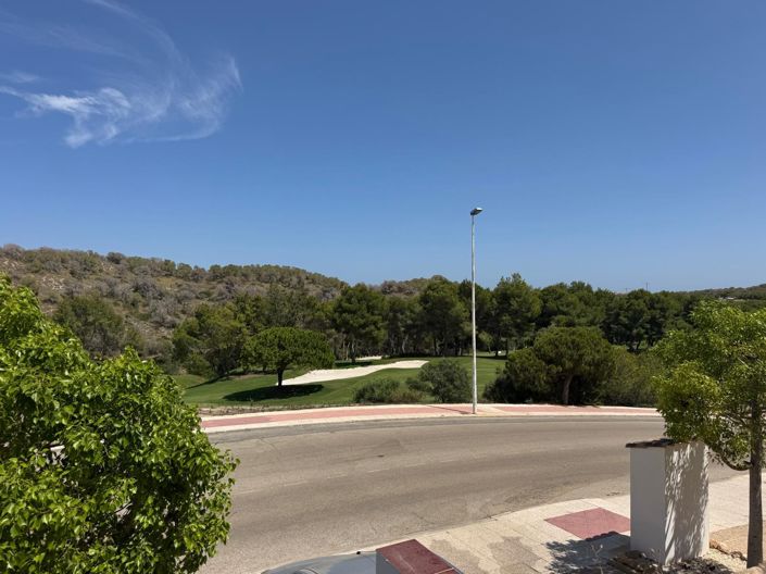 Image No.32-3 Bed Apartment for sale