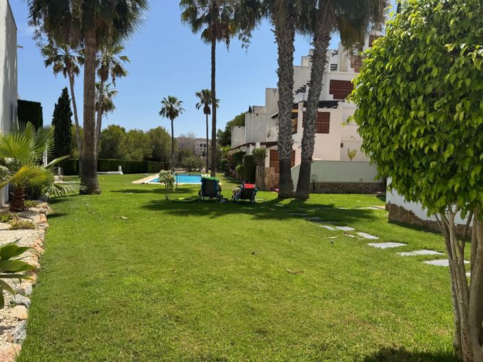 Image No.34-3 Bed House for sale