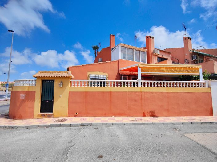 Image No.1-Maison de 3 chambres à vendre à Torrevieja