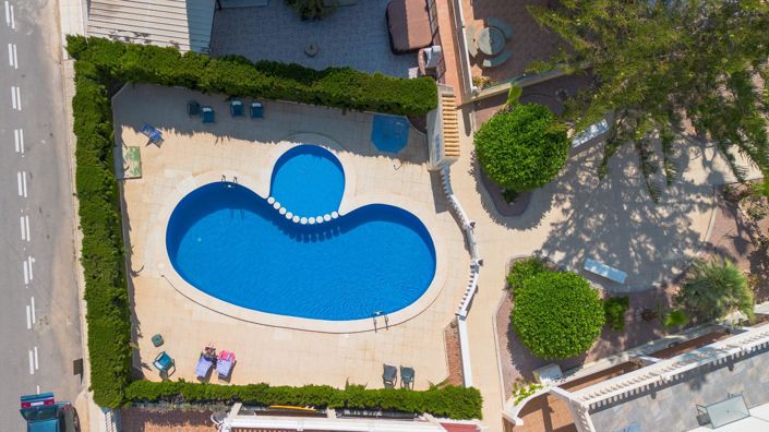 Image No.33-4 Bed Townhouse for sale