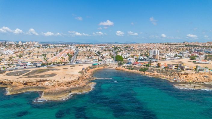 Image No.35-4 Bed Townhouse for sale