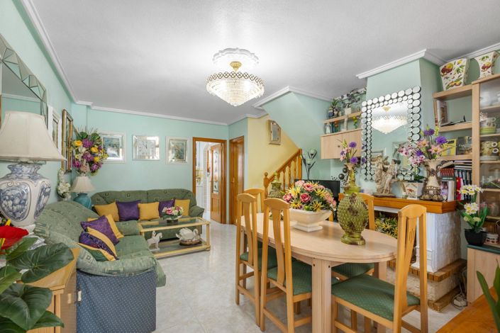 Image No.7-4 Bed Townhouse for sale