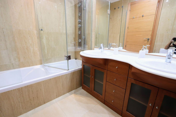 Image No.15-3 Bed Apartment for sale