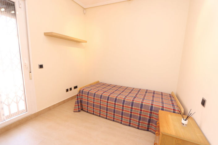 Image No.19-3 Bed Apartment for sale