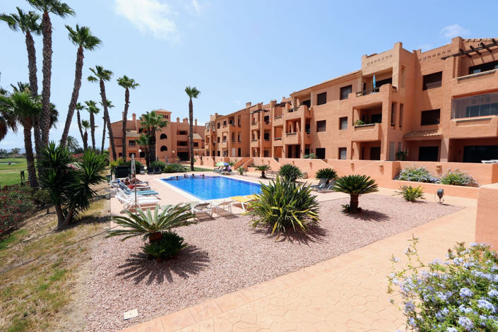 Image No.21-3 Bed Apartment for sale