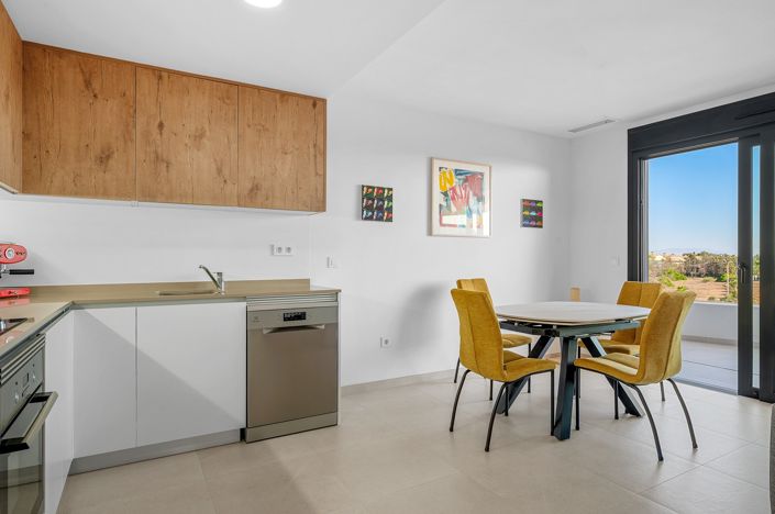 Image No.5-2 Bed Apartment for sale