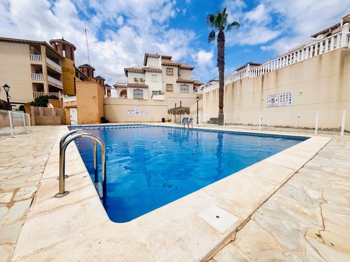 Image No.1-Appartement de 2 chambres à vendre à Cabo Roig