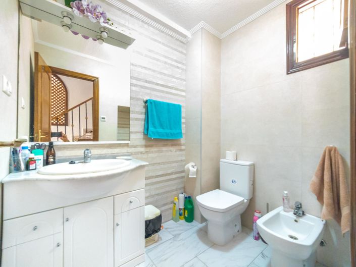 Image No.19-3 Bed Townhouse for sale