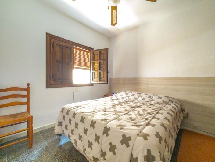 Image No.21-3 Bed Townhouse for sale