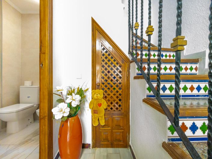 Image No.29-3 Bed Townhouse for sale