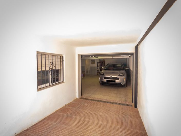 Image No.6-3 Bed Townhouse for sale