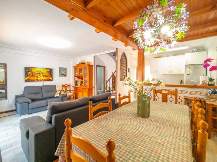 Image No.8-3 Bed Townhouse for sale