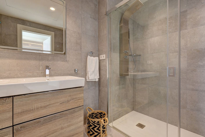 Image No.27-5 Bed Penthouse for sale