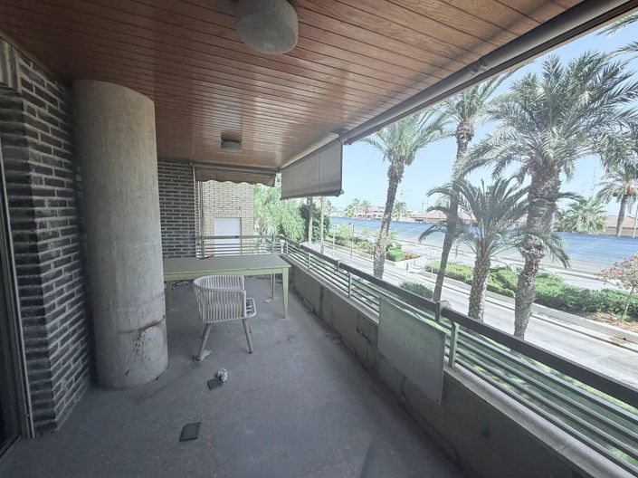 Image No.12-4 Bed Apartment for sale