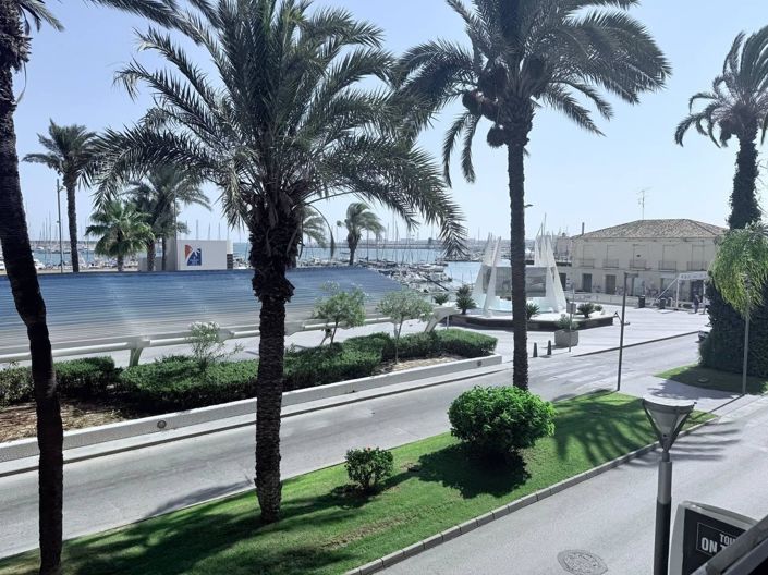 Image No.14-4 Bed Apartment for sale