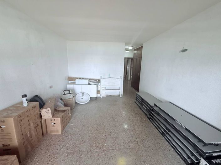 Image No.17-4 Bed Apartment for sale