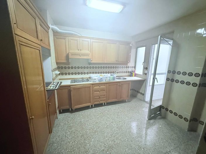 Image No.22-4 Bed Apartment for sale