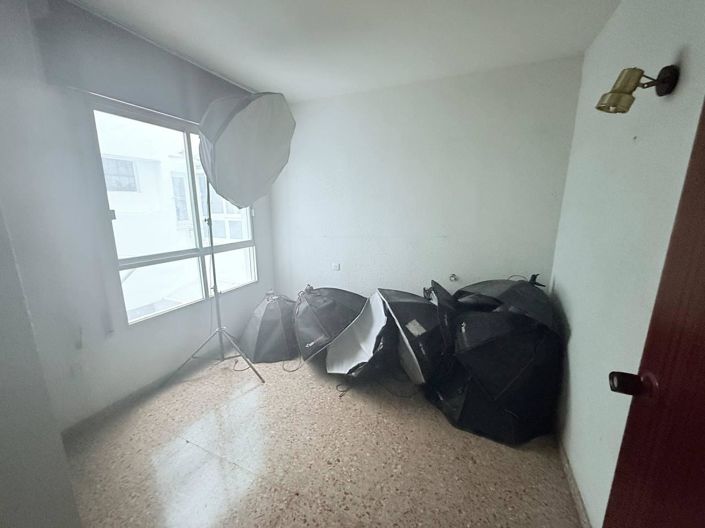 Image No.29-4 Bed Apartment for sale