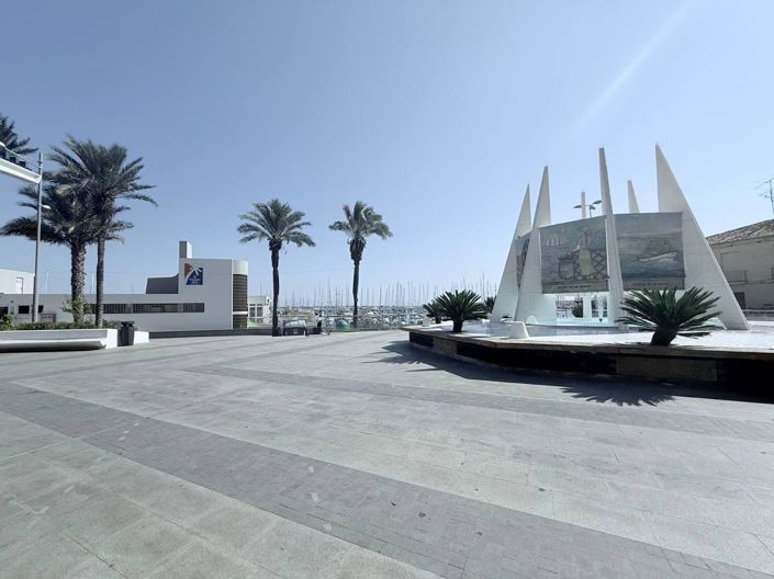 Image No.5-4 Bed Apartment for sale