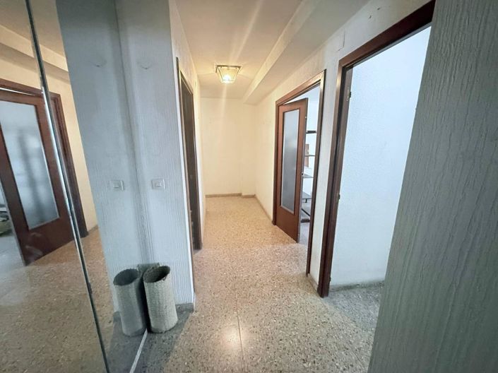 Image No.6-4 Bed Apartment for sale