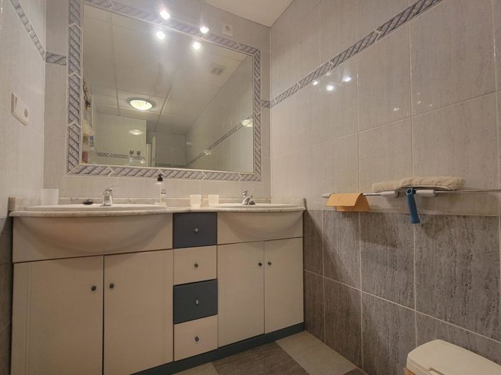 Image No.32-3 Bed Townhouse for sale