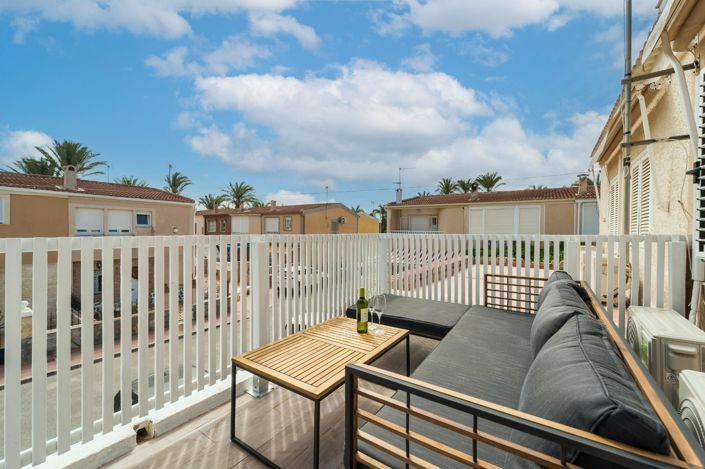 Image No.31-4 Bed Duplex for sale