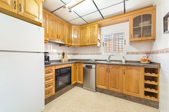 Image No.40-4 Bed Duplex for sale