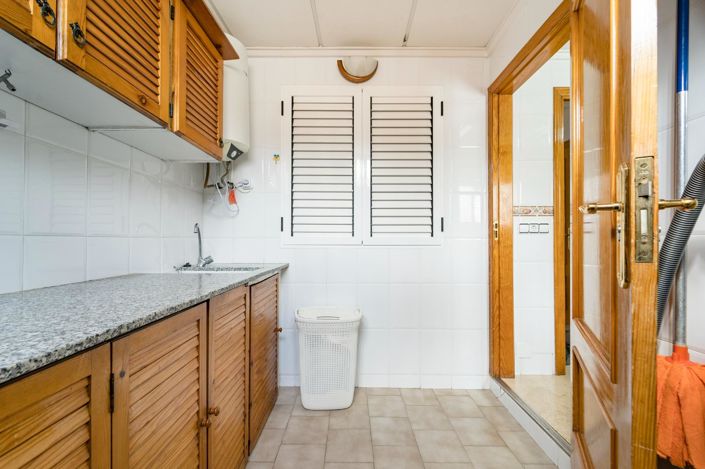 Image No.46-4 Bed Duplex for sale