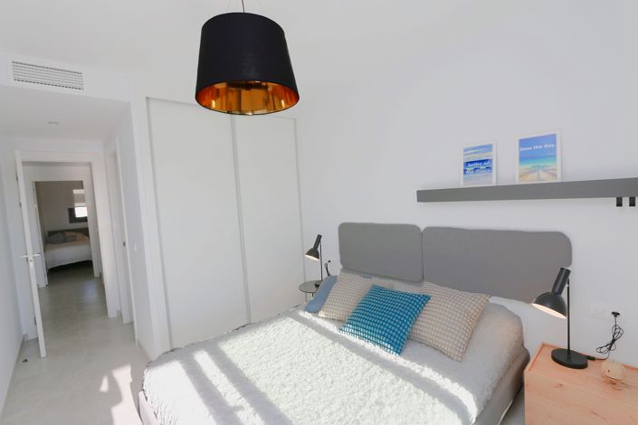 Image No.17-2 Bed Apartment for sale