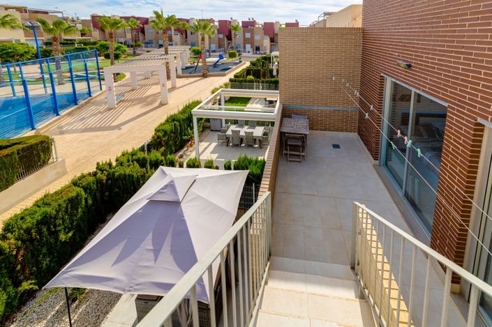 Image No.24-3 Bed Townhouse for sale