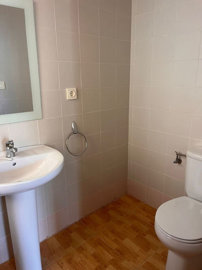 10-bb915d1cb19341576dcdc994b81ab9c5