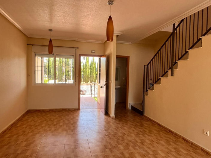 Image No.6-3 Bed House for sale