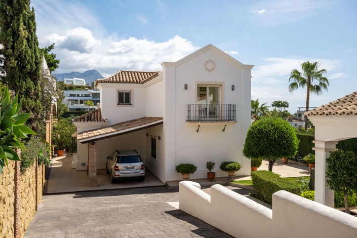 Image No.18-4 Bed Villa for sale