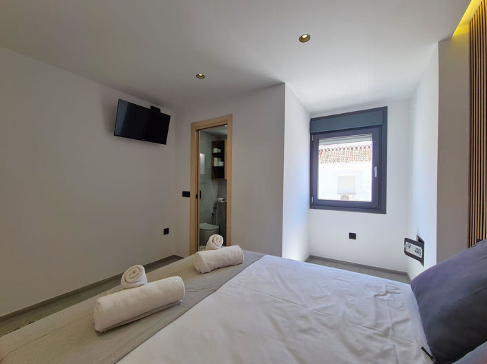 Image No.4-4 Bed Apartment for sale