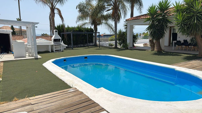 Image No.1-3 Bed Villa for sale