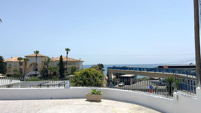 Image No.2-3 Bed Villa for sale